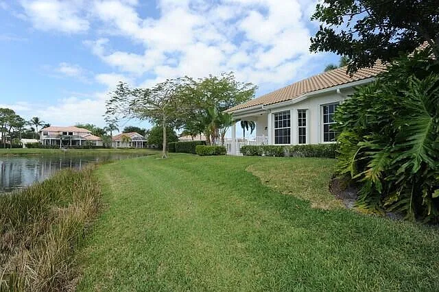 714 Pinehurst Way — Photo 23