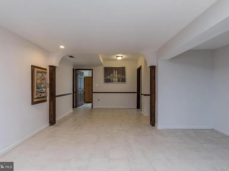 2112 Sondra Ct — Photo 3