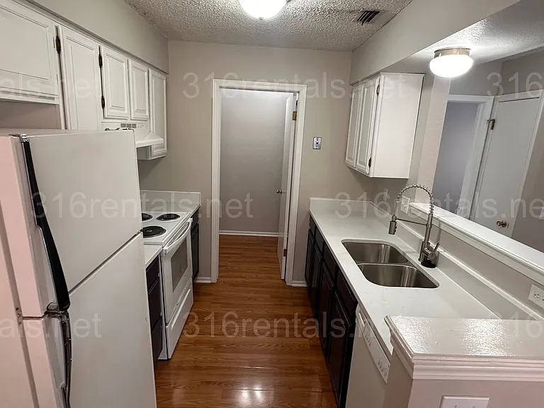 865 N Nims Ave #3 — Photo 17