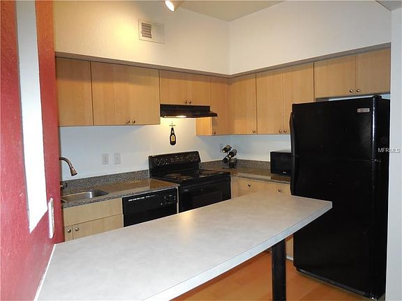 4th image of 2320 W Azeele St Unit 336