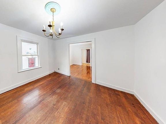4th image of 92-30 219th St