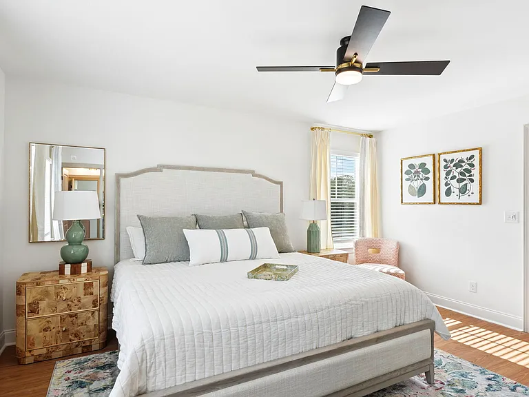 New Classically designed Duet style homes for Rent in Charlotte — Photo 15