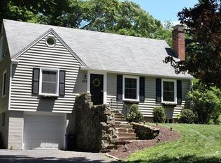 869 Dogburn Rd, Orange, CT 06477