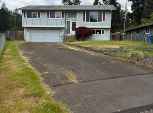 1306 Sherwood Ct E, Tacoma, WA 98445