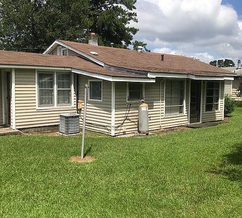 3rd image of 2705 Trent Road