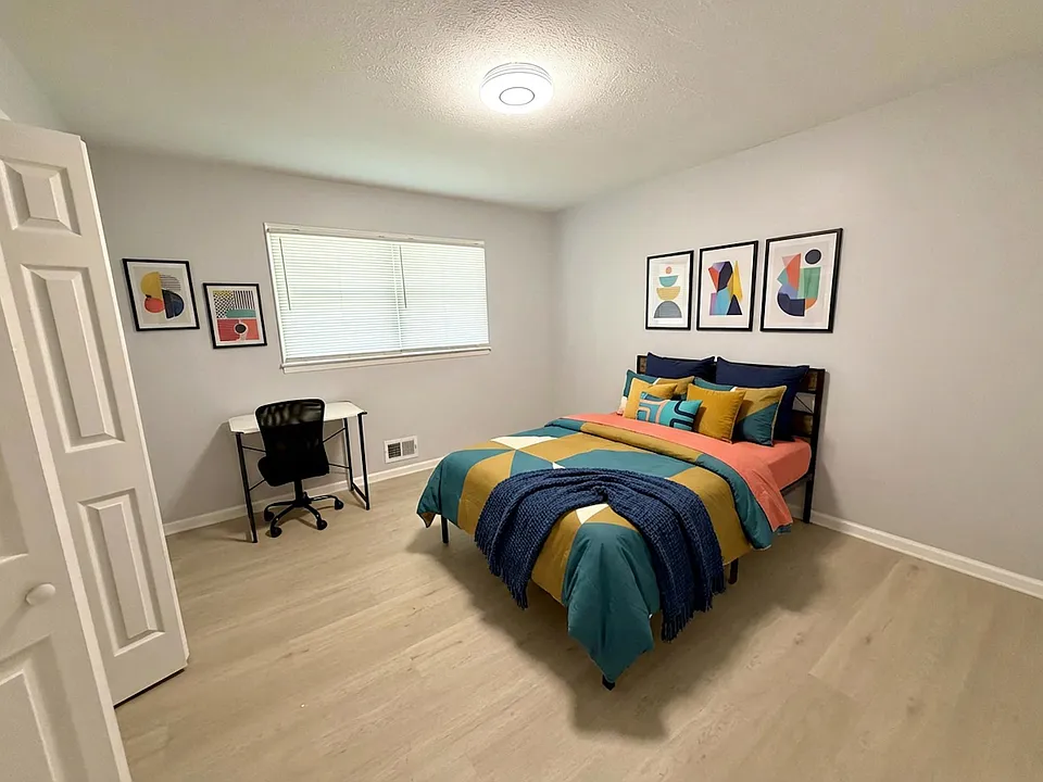 Dogwood Dr NW