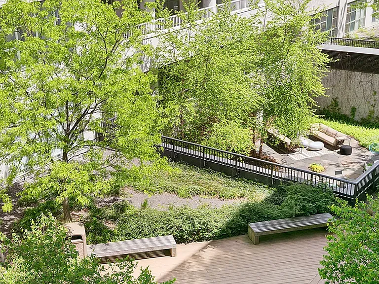 184 Kent Ave #C602 — Photo 6