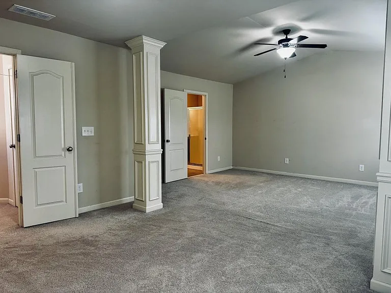 2214 Spicy Pine Ln — Photo 10