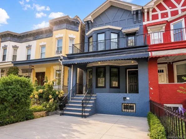 1462 New York Avenue, Brooklyn, NY 11210