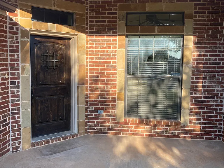 3828 Carrera Ln — Photo 3