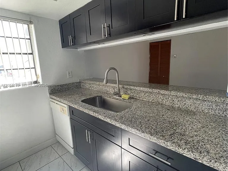 18230 Mediterranean Blvd #1302 — Photo 22
