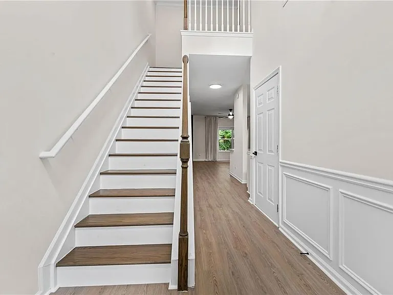 386 Creek Manor Way — Photo 6
