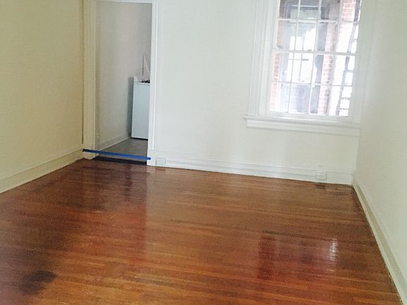 3rd image of 2726 W Grace St APT 1