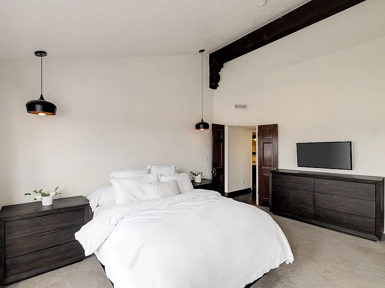 227 S Irena Ave #5 — Photo 39