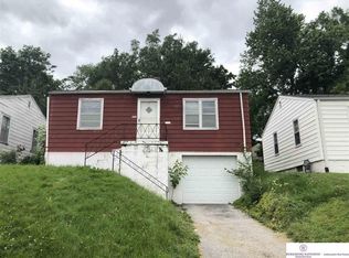 3924 N 38th St, Omaha, NE 68111