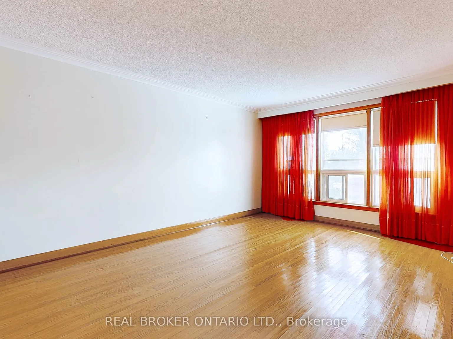 3 bed, $3,300 — Photo 4