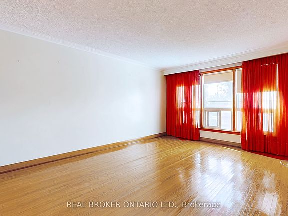 5th image of 3241 Dufferin St