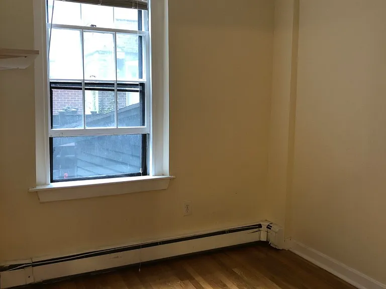 30 Phillips St #1 — Photo 4