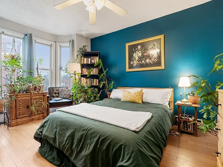 377 Dorchester St #2 — Photo 6