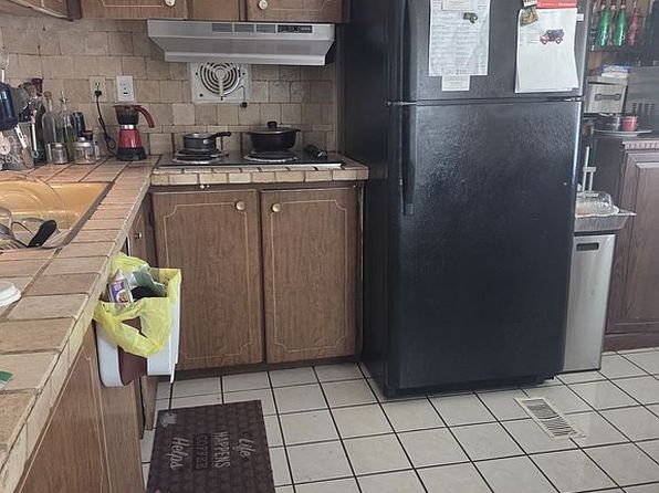 19900 NW 37th Ave #Z1