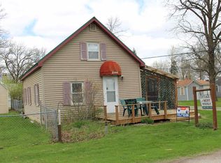 2144 Whites Beach Rd, Standish, MI 48658