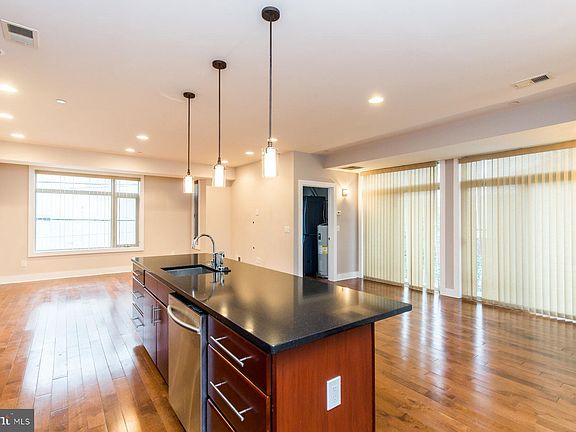 4th image of 1526 N 2nd St #18