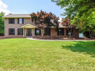 301 Amy Dr, Maryville, TN 37801