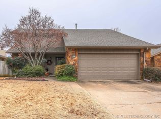 6212 E 93rd St, Tulsa, OK 74137