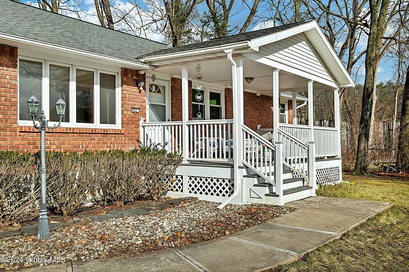 4th image of 151 Vaughn Drive