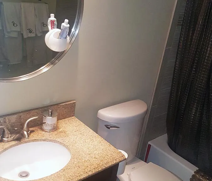 Full Bath Photo2