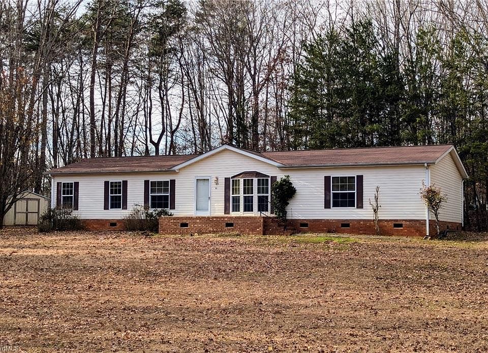 1st image of 165 Lee Ln