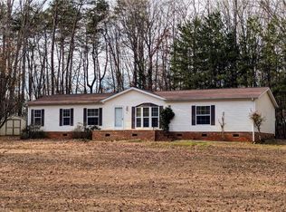165 Lee Ln, Reidsville, NC 27320