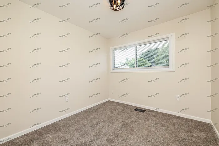 1151 Irmal Dr — Photo 9