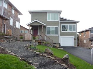 1908 NE 70th St, Lincoln City, OR