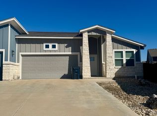 104 Everett Ct #A, Jarrell, TX 76537