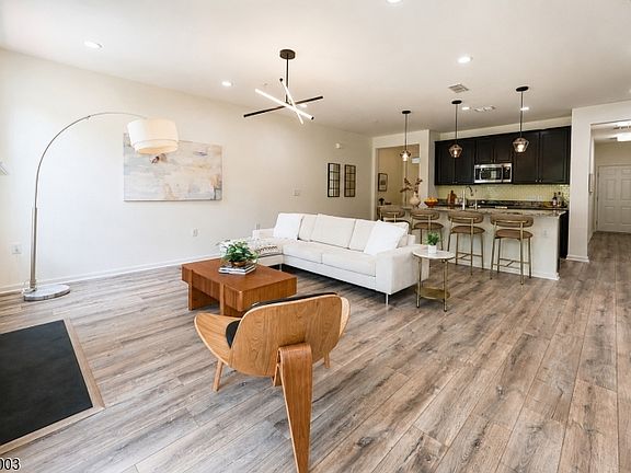 4th image of 108 Aspen Dr