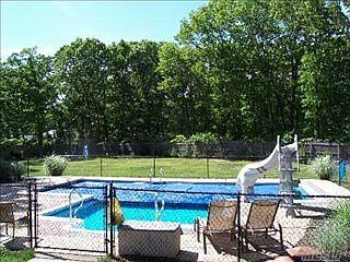 4th image of 29 Maple Glen Ln