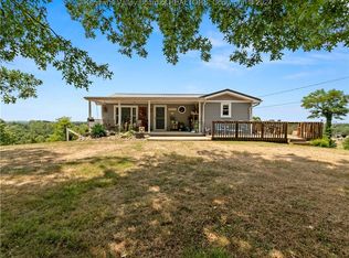 43 Young Rd, Red House, WV 25168