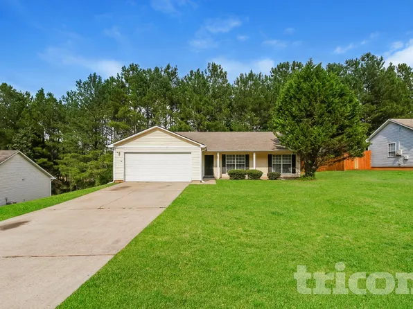 190 Fairclift Dr, Covington, GA 30016