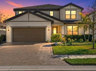 5925 Bluestar Ct, Lakewood Ranch, FL 34211