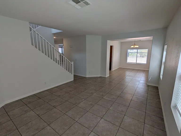 1016 Royal Plum Ln — Photo 2