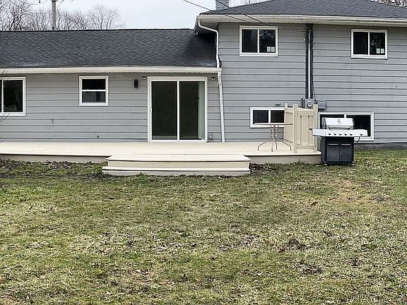 5th image of 3906 Dover Center Rd