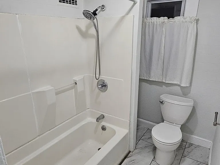 587 Winchester Ave #2 — Photo 2