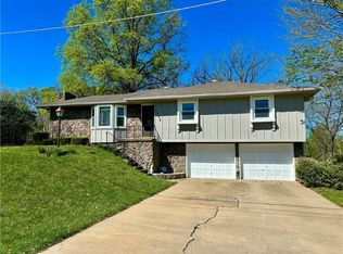 3322 N 100th St, Kansas City, KS 66109
