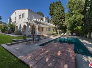 1819 Coldwater Canyon Dr, Beverly Hills, CA 90210