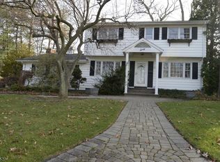 60 Hurst Ter, Wayne, NJ 07470