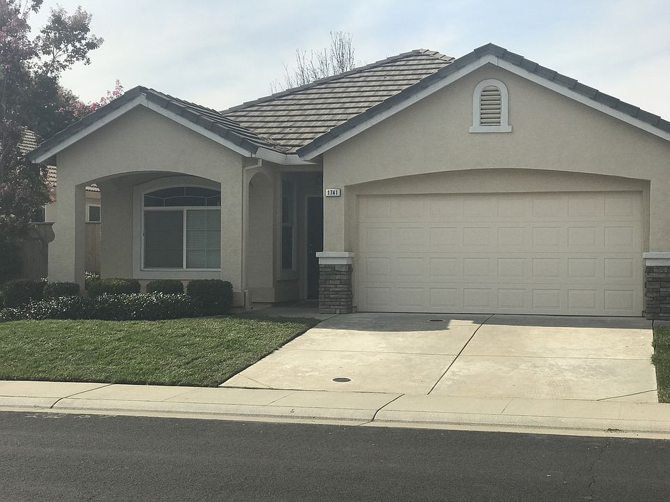 1st image of 1741 Magenta Dr