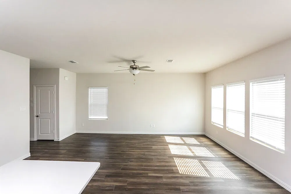 3 bed, 2.5 bath, 1872 sqft, $2,540 — Photo 4
