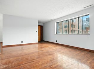 295 E Whittier St, Columbus, OH 43206