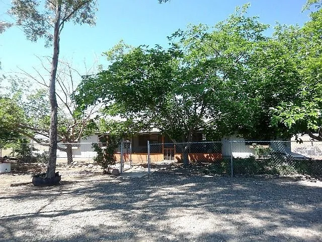 4728 Zorro Rd photo 1